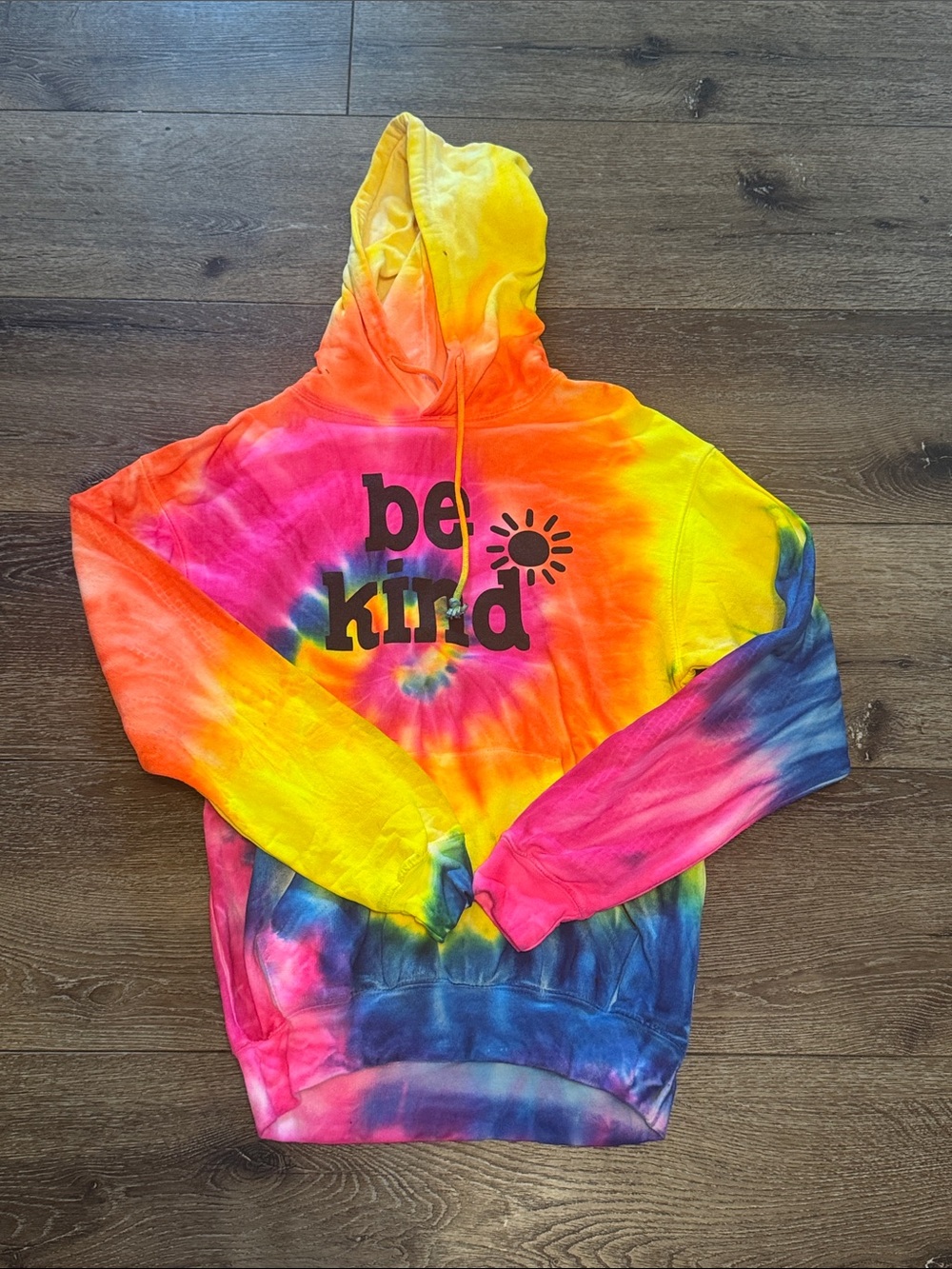 Be kind hoodie small NWOt